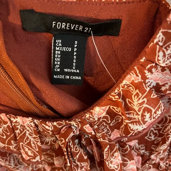 NWT Forever 21 Summer Dress - Picture 4 of 6